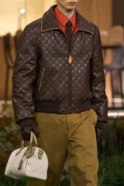 Look 106
